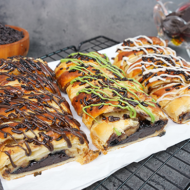 Banana Pastry Strudel